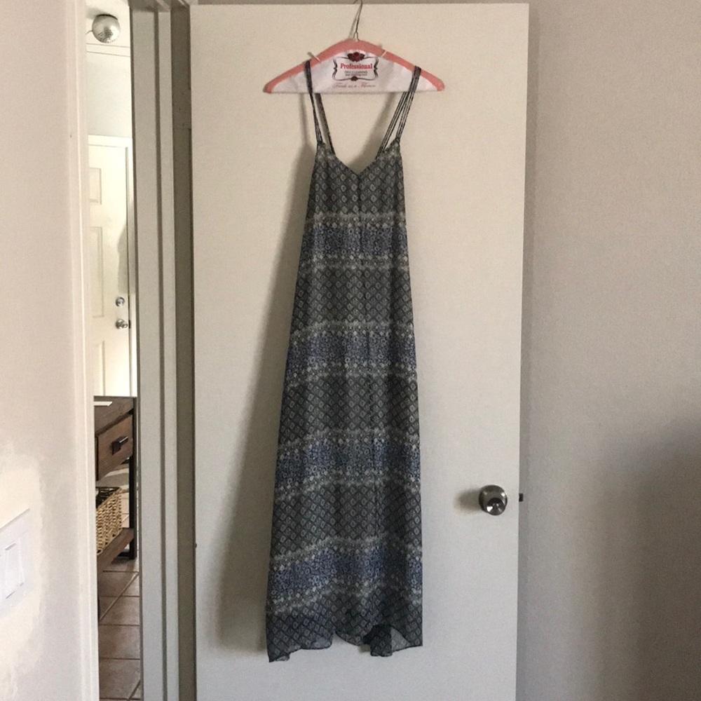 Criss Cross maxi dress.